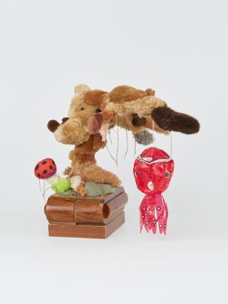 Künstlergruppe gelatin, Bonsai Tree, 2009, Textilien, Papier, Holz, Motor, 41,5 × 45 × 45 cm, B…
