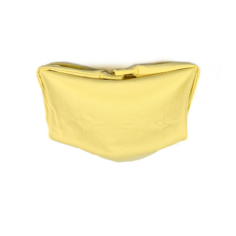 Erwin Wurm, Hanging Pullover, 2017, Pullover: Baumwolle (Konfektionsgröße M), Polyester; 2 lack…