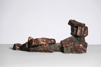 Fritz Wotruba, Kleine liegende Figur, Entwurf für Goße liegende Figur, 1951, Bronze, 53,5 × 22,…
