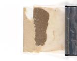 Wil Frenken, sand spiele, 1973, Sand in Folie, 4 Plakate in Kartonschuber, Faltumschlag aus Nat…