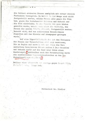 Margot Pilz, Ausschnitte der Polizeiprotokolle, 1978, Roter Filzstift auf Kohlepapier, 29,7 × 2…