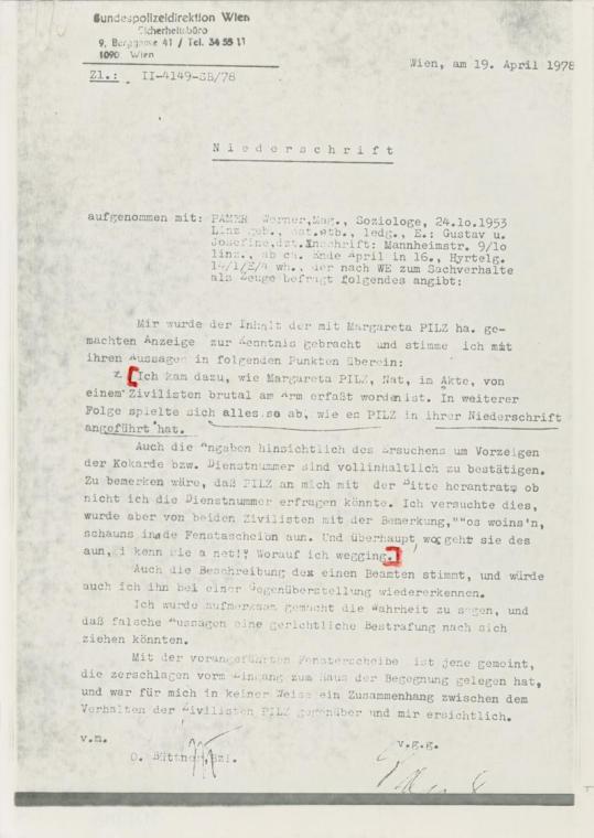 Margot Pilz, Ausschnitte der Polizeiprotokolle, 1978, Roter Filzsstift auf Kohlepapier, 29,7 × …