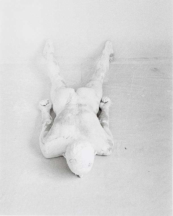Günter Brus, Aktion mit Diana, 1967/2005, Silbergelatine auf Baryt, Belvedere, Wien, Inv.-Nr. 1…