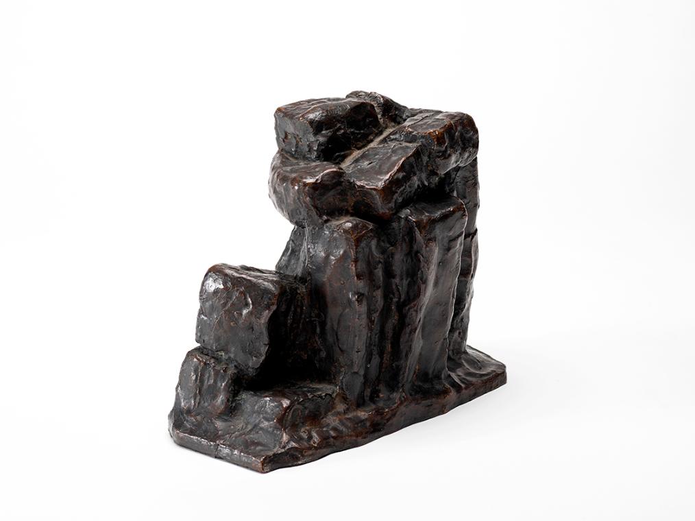 Fritz Wotruba, Kleine kauernde Figur, 1961, Bronze, 19,5 × 25,5 × 14,5 cm, Belvedere, Wien, Inv…