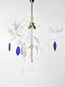 Linda Bilda, Dämonenlampe, 2011, Lampenobjekt, Metall, Glas, Plexiglas, 120 × 110 × 110 cm, Bel…