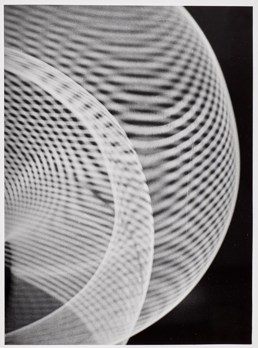 Herbert W. Franke, Fotoexperimente Raumstudien, 1956/1957, Darstellungsmaße: 23,4 × 17,2 cm, 20…