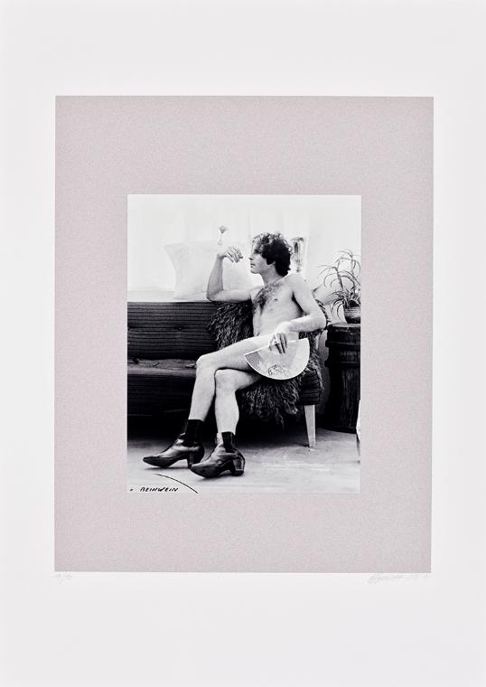 Christian Ludwig Attersee, Attersee der Schwindelprinz. Beinwein (7-teiliger Fotozyklus), 1968/…