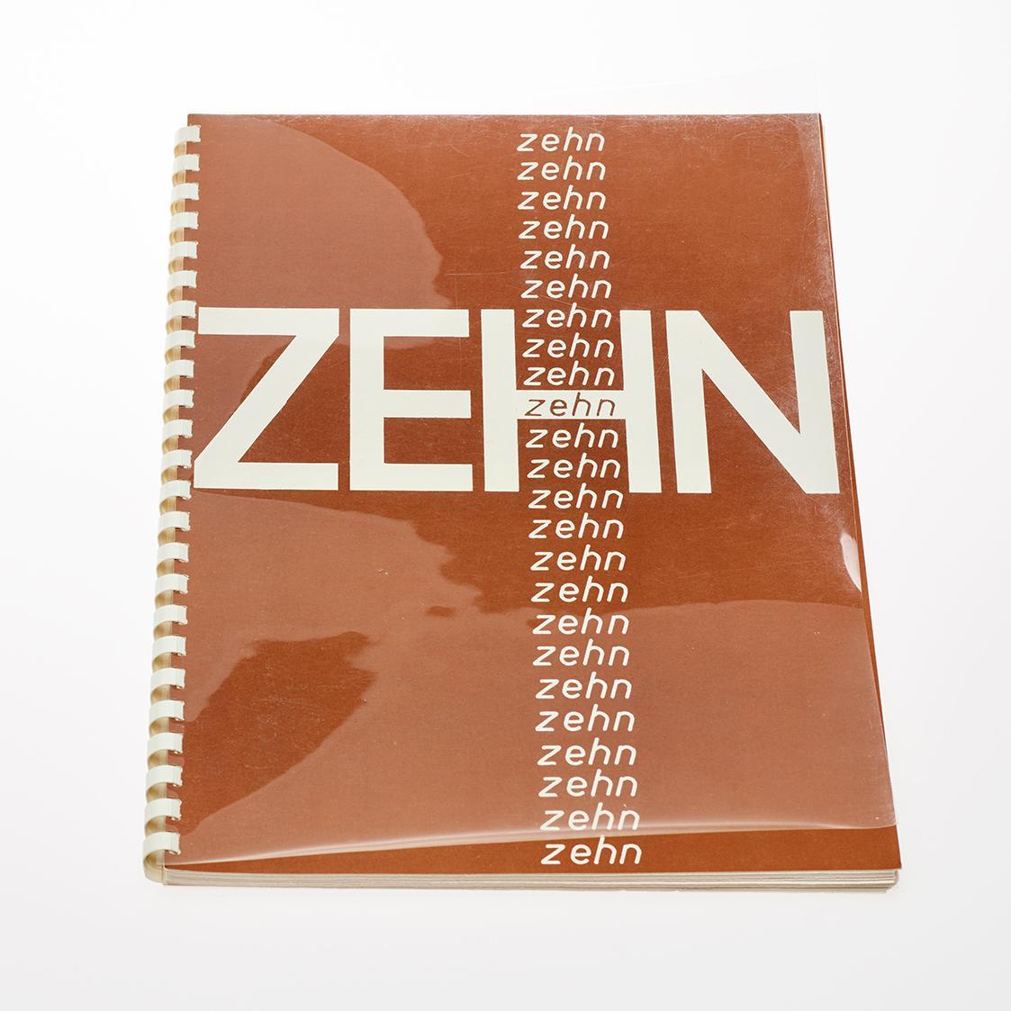 Hermann J. Hendrich, zehn, 1961–1962, Offset, Umschlag Offsetkarton, braun bedruckt, Folie, Rin ...