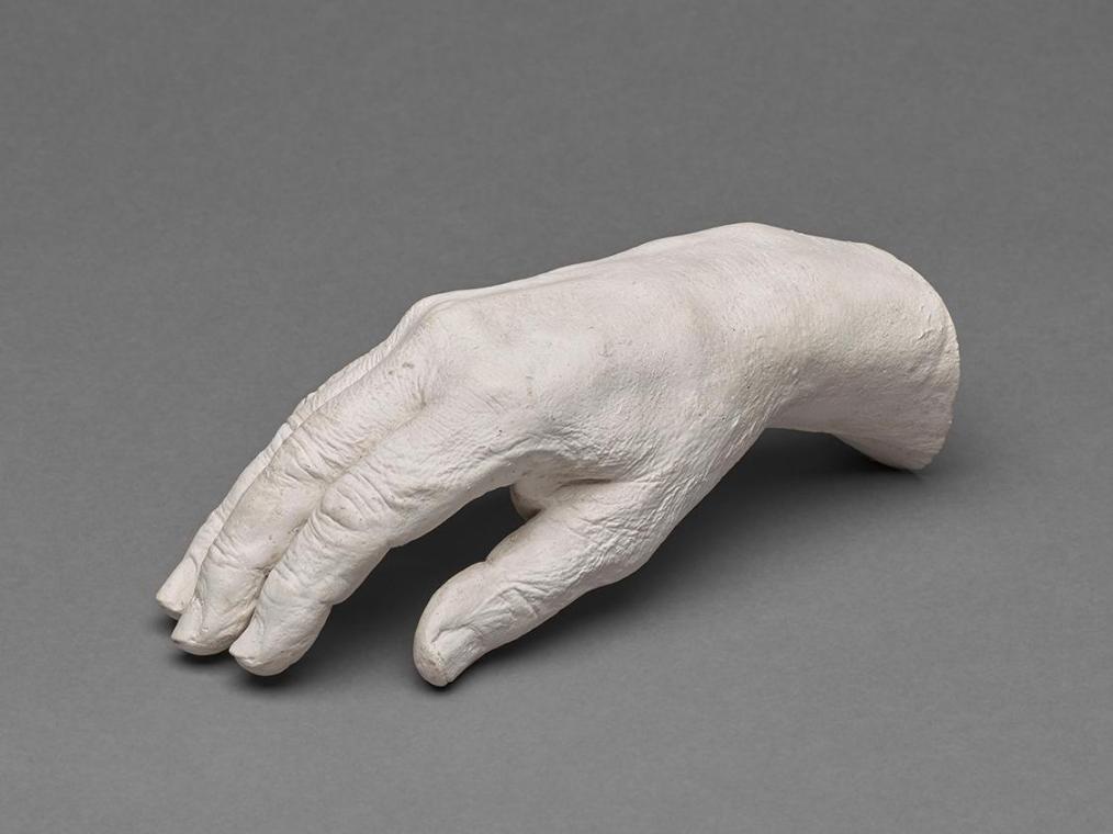 Johannes Sander, Die Hand Ambrosis, undatiert (um 1970), Gips, 8,5 x 23 x 10 cm, Belvedere, Wie ...