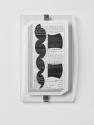 Irene Hohenbüchler, Rotunde, 1993, Papier, Glas, Metall, je: 30 × 17 × 3 cm, Belvedere, Wien, I…