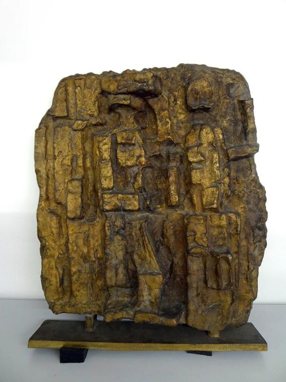 Fritz Wotruba, Relief mit drei Figuren, 1952, Bronzeguss, 45,5 × 41 × 8 cm, Belvedere, Wien, In ...