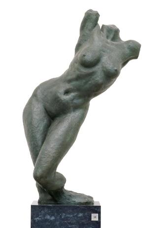 Gustinus Ambrosi, Weiblicher Torso, 1919, Bronze auf Serpentin-Postament, H: 108,5 cm, Belveder…