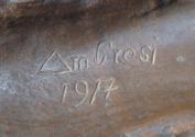 Gustinus Ambrosi, Das Sein (Entwurf für das eigene Grabmal), Detail: Bezeichnung, 1917, Bronze …