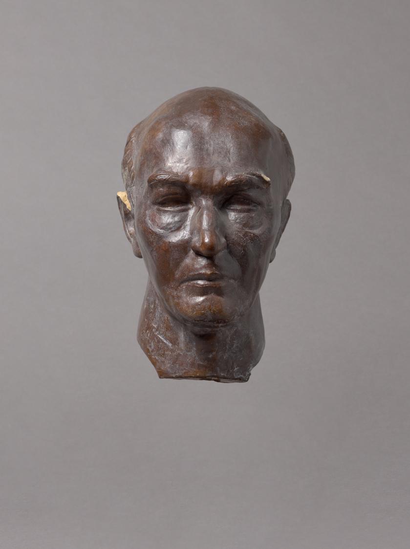 Fritz Wotruba, Porträt-Kopf Robert Musil, Ende 1938/39, Ton getrocknet, schellackiert, 34 × 20,…