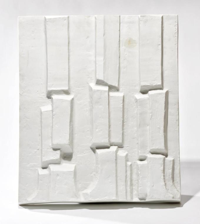Relief mit drei Figuren