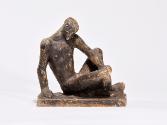 Fritz Wotruba, Sitzender Jüngling, Mitte 1930er Jahre, Gipsguss nach Tonmodell, 28 × 27 × 13 cm…