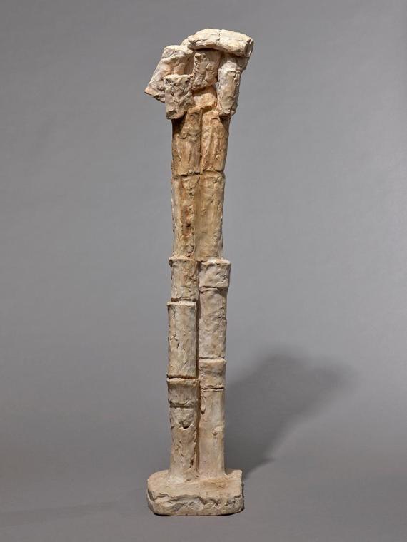 Fritz Wotruba, Karyatide, 1963, Gipsguss nach Tonmodell, 88 × 18 × 23 cm, Belvedere, Wien, Inv.…