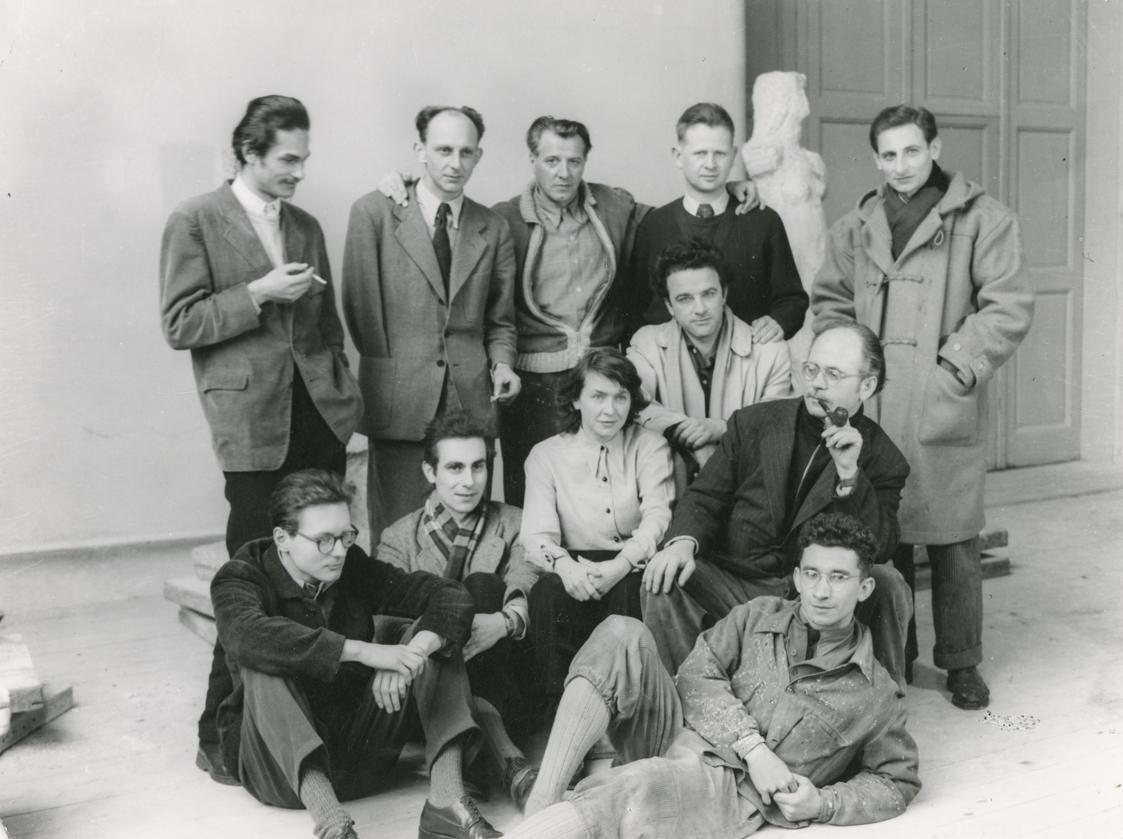Fritz Wotruba, Fritz Wotruba mit Schülern und Freund*innen in seinem Atelier in der Böcklinstra…