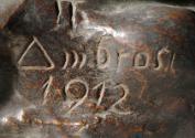 Gustinus Ambrosi, Kain, 1912, Detail: Bezeichnung, Bronze, H: 58,5 cm, Belvedere, Wien, Inv.-Nr…