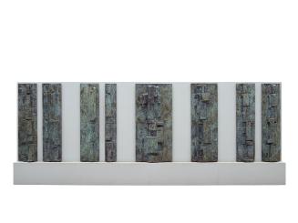 Fritz Wotruba, Marburger Relief (Serie von acht Reliefplatten), 1963/1964, Bronze, 164 × 400 ×  ...