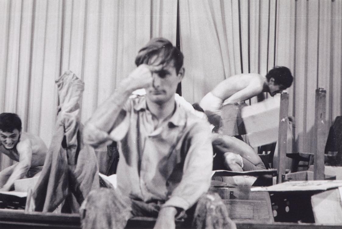 Günter Brus, Direct Art Festival, 9. November 1967 im Festsaal des Gewerkschaftshauses Treitlst…