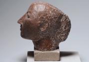 Heinz Leinfellner, Mädchenkopf, 1947, Ziegelterra, Sandstein, 25 cm, Belvedere, Wien, Inv.-Nr. …