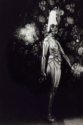 Margot Pilz, Fotoarbeit für das 2. Pintorarium am 23. 11. 1964 in der Galerie Fuchs, 1964, Schw…