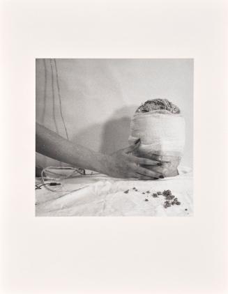 Rudolf Schwarzkogler, 4. Aktion, 1965, Fotografie, 40 × 30,5 cm, Belvedere, Wien, Inv.-Nr. 8877…