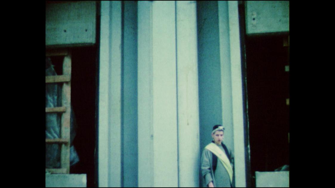 Ursula Pürrer, Hochhaus und Reißverschluss, 1984, Film, Leihgabe der Österreichischen Ludwig-St…