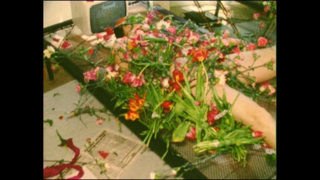 Ursula Pürrer, Metall und Blumen, 1984, Film, Leihgabe der Österreichischen Ludwig-Stiftung, Wi…