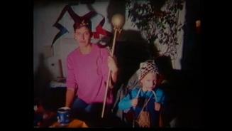 Ursula Pürrer, Ein Schlauchboot & Austern, 1985, Film, Leihgabe der Österreichischen Ludwig-Sti…