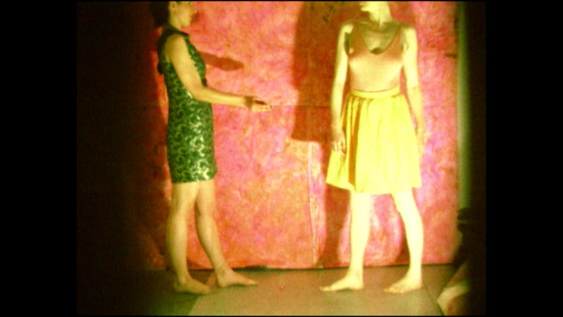 Ursula Pürrer, Rote Schnitte und die Luft dazwischen, 1985, Film, Leihgabe der Österreichischen…