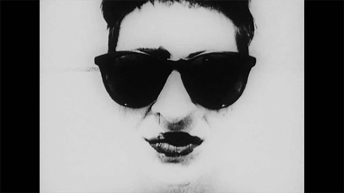 Mara Mattuschka, Danke, es hat mich sehr gefreut, 1987, 16 mm, Schwarzweiß, Belvedere, Wien, In…