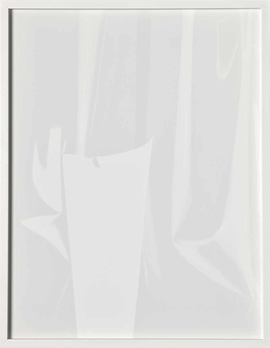 Maria Hahnenkamp, Fragmente, 2008/2019, Pigmentprints auf Harman-Barytpapier, 50 × 38 cm, Belve…