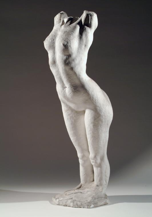 Torso eines stehenden weiblichen Akts