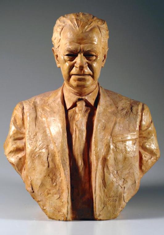 Gustinus Ambrosi, Gustav Scherbaum, 1969, Gips, gelblich getönt, H: 73 cm, Belvedere, Wien, Inv…