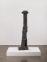 Fritz Wotruba, Große stehende Figur (Junger König), 1961/1962, Bronze, 176,5 × 33,5 × 45 cm, 12…