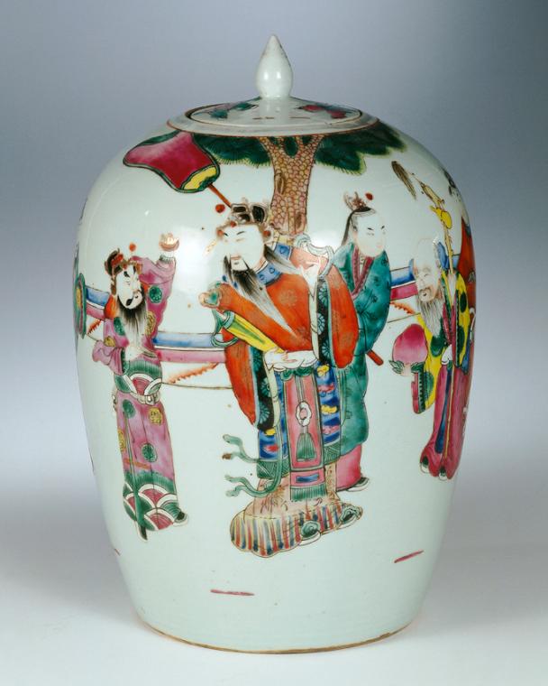 Chinesische Vase mit Deckel, undatiert, Porzellan, 31,5 × 21 × 21 cm, Belvedere, Wien, Inv.-Nr.…