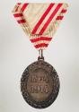 Unbekannter Künstler, Österreich-Ungarisches Rot-Kreuz-Verdienstkreuz "Patriae ac humanitati" (…
