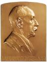 Hans Schaefer, Plakette auf Dr. Alexander Ritter von Nava, 1910, Bronze, 21 x 11,5 x 10 cm, Bel…