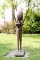 Rudolf Hoflehner, Figur in Aktion I, 1961-1962, Eisen, 178 x 59 x 32 cm, Artothek des Bundes, D ...