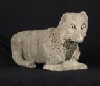 Wiener Bildhauer, Fuchs, um 1360/1370, Breitenbrunner Kalksandstein, 26 × 49 × 19 cm, Belvedere…