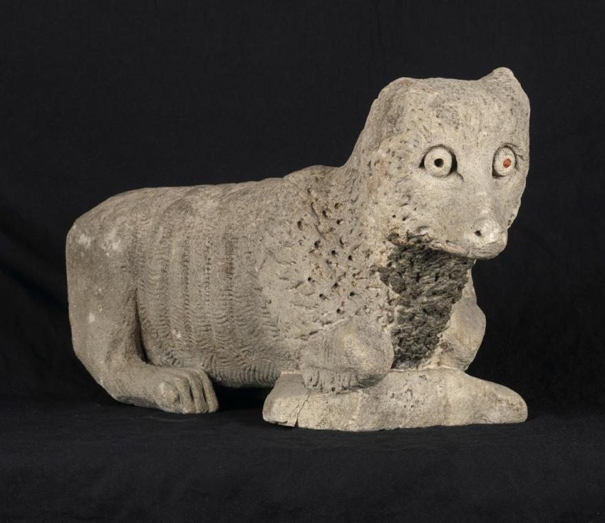 Wiener Bildhauer, Fuchs, um 1360/1370, Breitenbrunner Kalksandstein, 26 × 49 × 19 cm, Belvedere ...