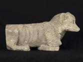 Wiener Bildhauer, Fuchs, um 1360/1370, Breitenbrunner Kalksandstein, 26 × 49 × 19 cm, Belvedere…