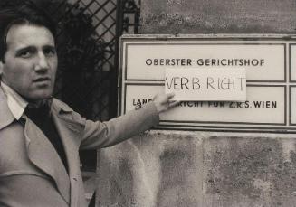 Peter Weibel, Oberster Gerichtshof verbricht, 1971, Schwarzweißfoto, verglast, gerahmt, 20,7 x …