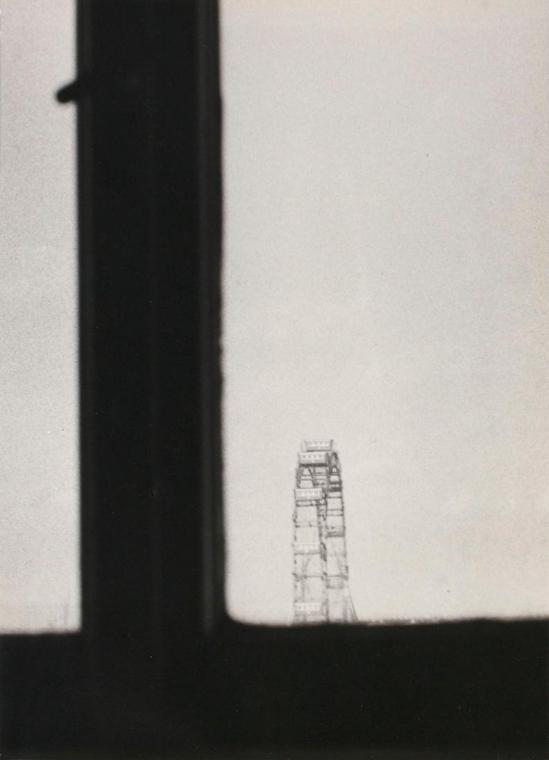Thomas Reinhold, Transport und Kommunikation, 1977, Fotografie, Abzug auf Barytpapier, 16,9 × 1…