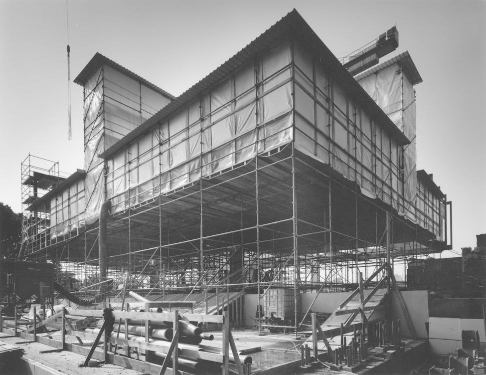 Gerald Zugmann, Dokumentation Umbau 20er-Haus, 2010, Silbergelatin-Abzug, 24 x 30,4 cm, Belvede…