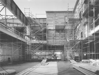 Gerald Zugmann, Dokumentation Umbau 20er-Haus, 2010, Silbergelatin-Abzug, 24 x 30,4 cm, Belvede…