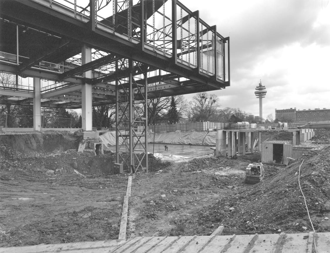 Gerald Zugmann, Dokumentation Umbau 20er-Haus, 2010, Silbergelatin-Abzug, 24 x 30,4 cm, Belvede…