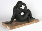 Frano Kršinić, Ruhender Akt (Sitzende), um 1934, Bronze, 42,5 x 74 cm, Belvedere, Wien, Inv.-Nr ...